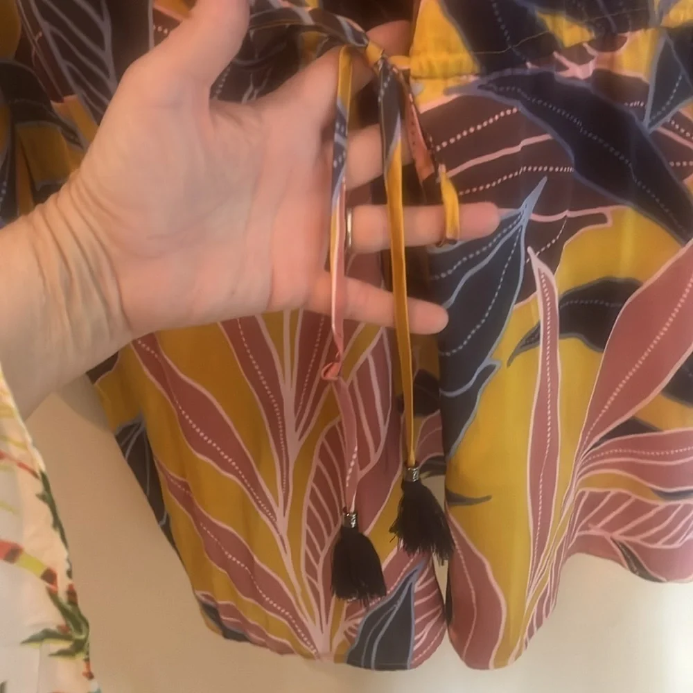 DR2 Multicolor Leaf Pattern Kimono NWT size S/M - Picture 4 of 9